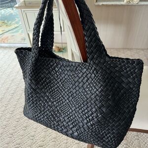 FALOR TOTE. Italy BLACK handwoven Intrecciato Leather Magnetic Closure XL
